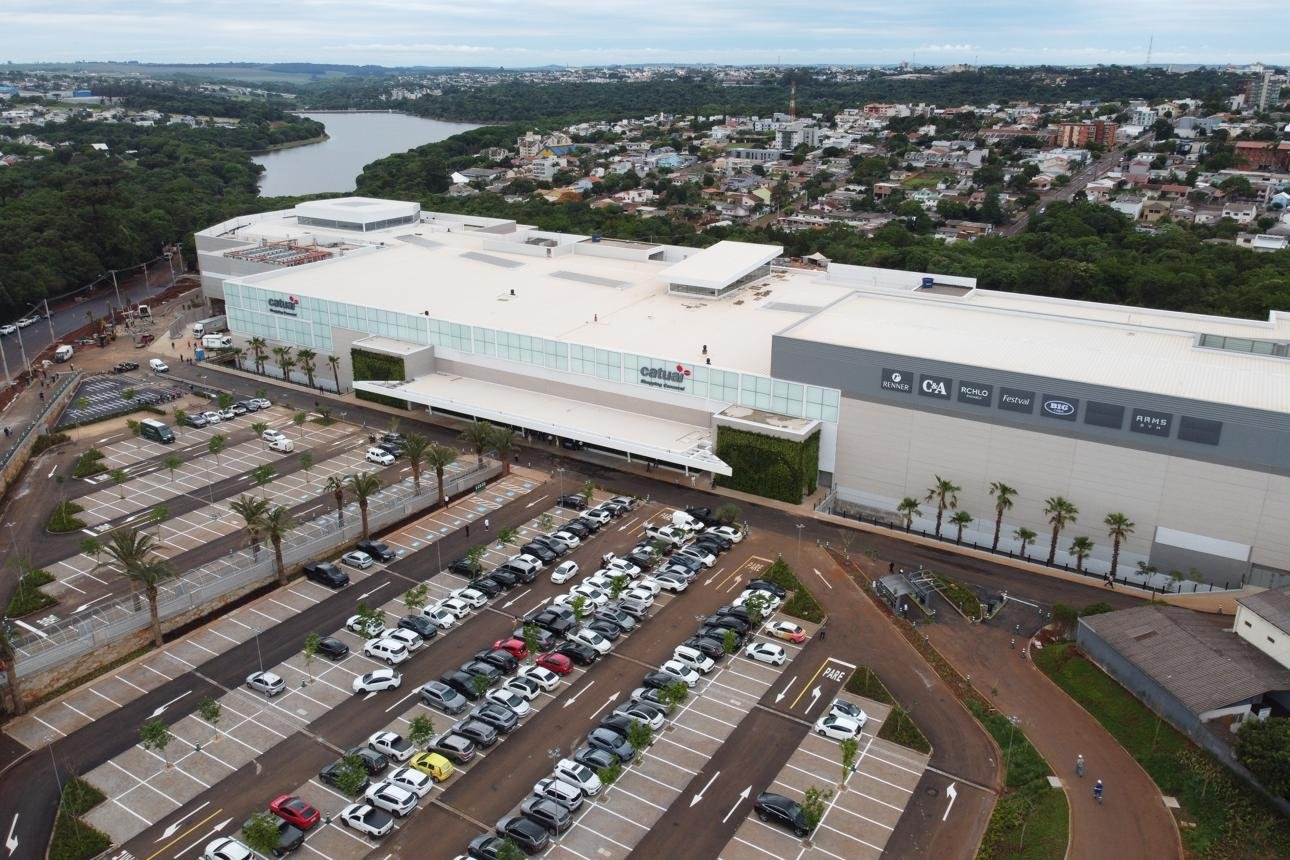 Referência visual do Catuaí Shopping Cascavel recuperada da conversa